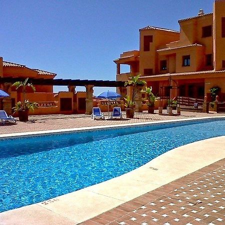 Royal Suites Marbella 贝纳阿维斯 外观 照片