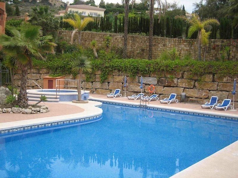 Royal Suites Marbella 贝纳阿维斯 外观 照片