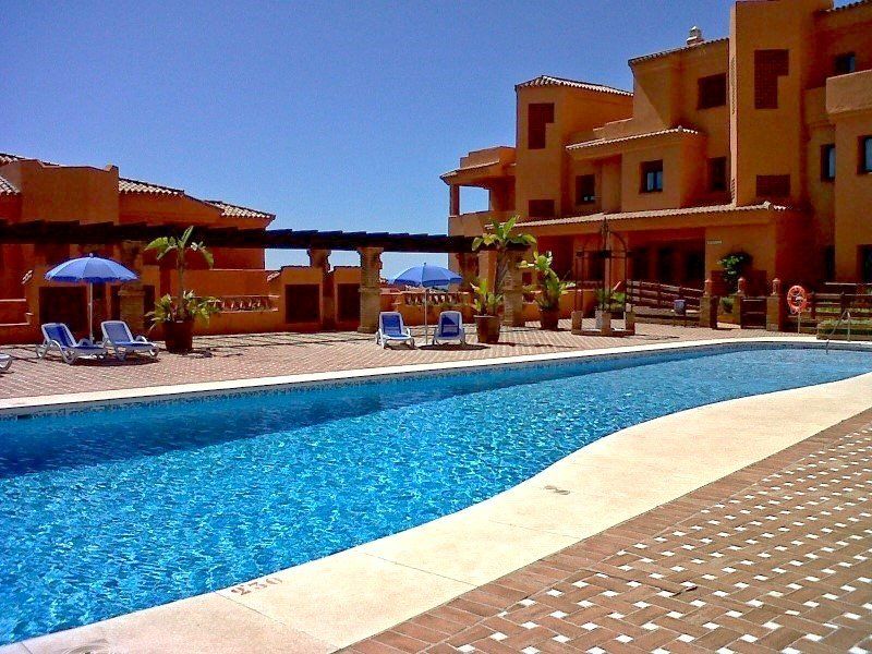 Royal Suites Marbella 贝纳阿维斯 外观 照片