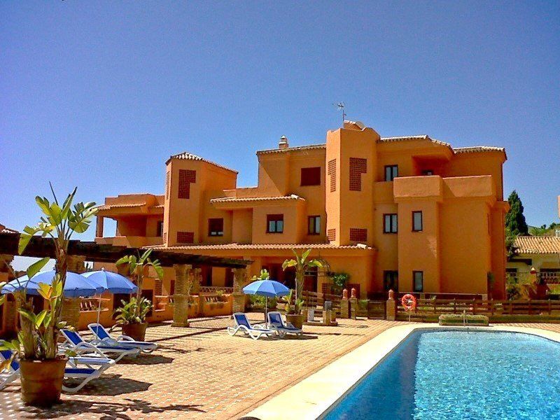 Royal Suites Marbella 贝纳阿维斯 外观 照片