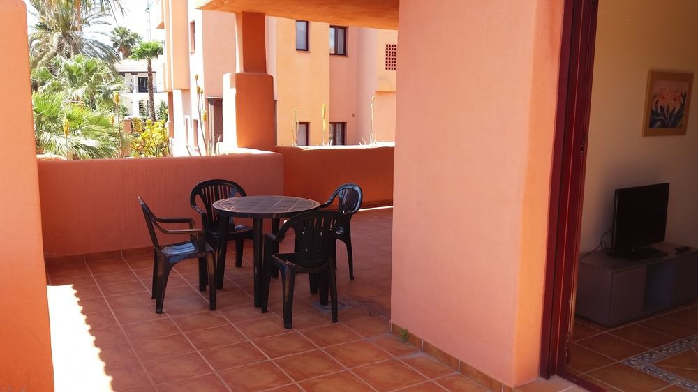 Royal Suites Marbella 贝纳阿维斯 外观 照片