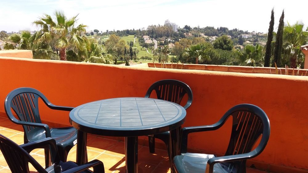 Royal Suites Marbella 贝纳阿维斯 外观 照片